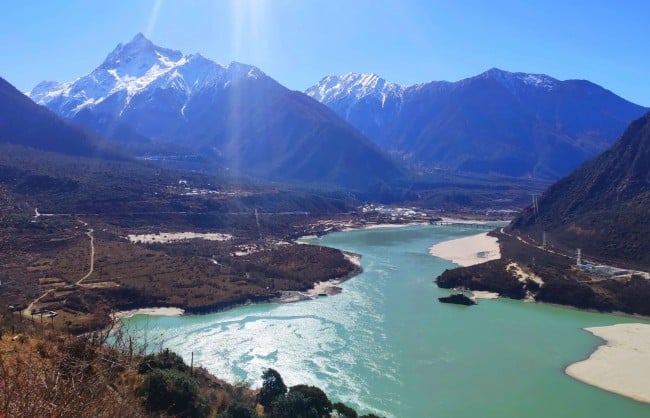 Tibet Yarlung Zangpo River