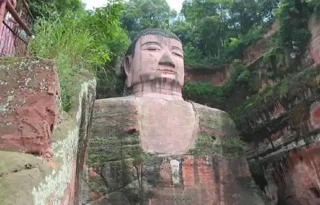 Chengdu-Leshan Giant Buddha
