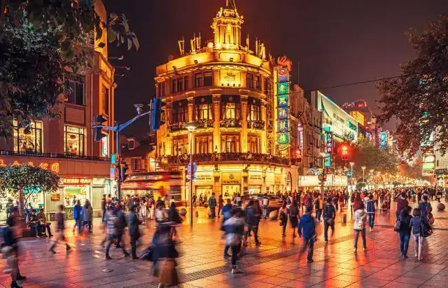 Shanghai Nanjing Road Pedestrian Street at night
