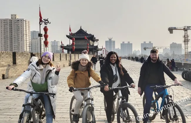 Xian tour with ancient City Wall Cycling