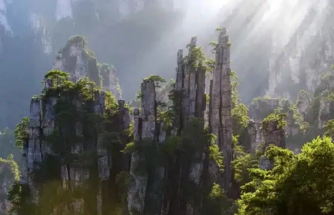 Zhangjiajie-Tianzi-Mountain - China Xian Tour: Private & Tailor-Made China Tours Zhangjiajie Tianzi Mountain